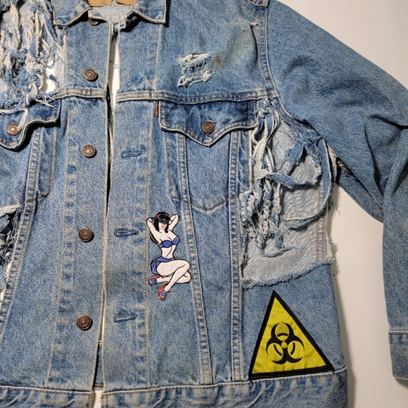Re-worked Levis jeans jacket - Picture 4 of 8